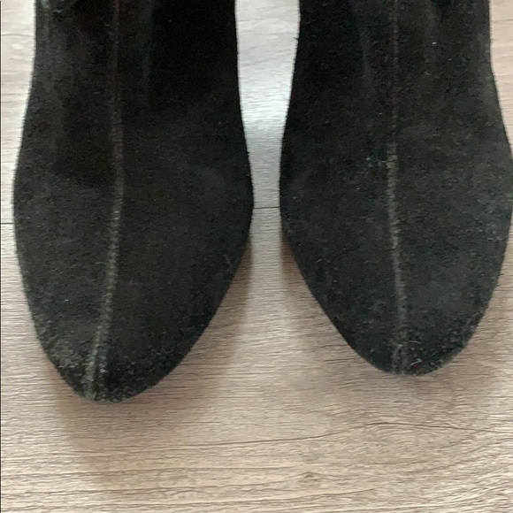 ⚡️3/$20 sued booties - Picture 2 of 5